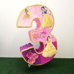 Piñata Nummer 3 Prinzessinnen